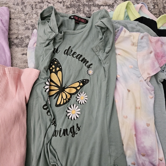 bundle lot of 11  girl shirts - Picture 8 of 9